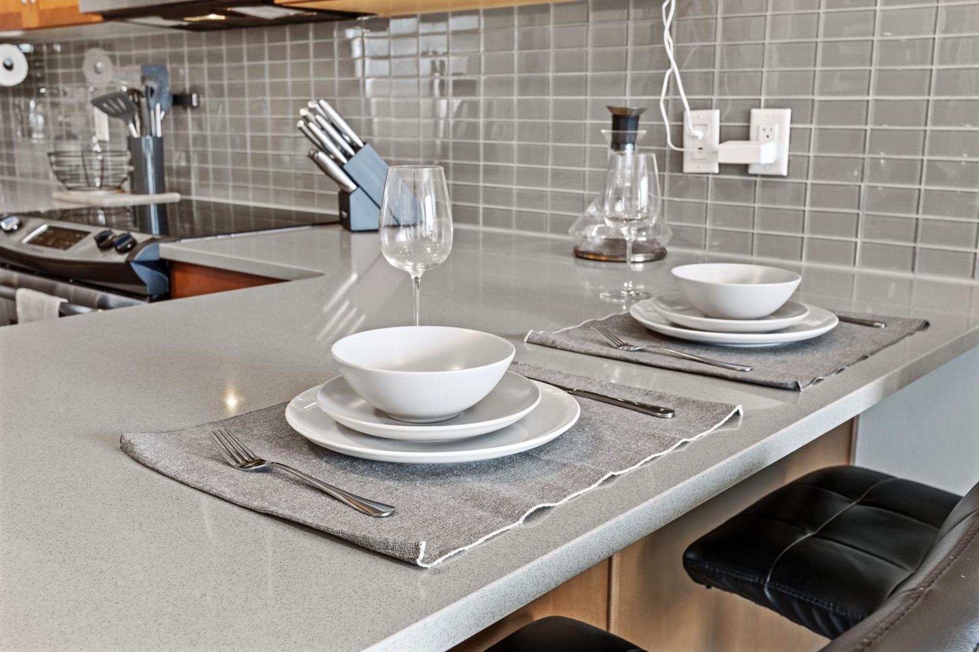 Heart Of Downtown Calgary Spacious Luxury Condo With Stunning Views And Premium Amenities Ngoại thất bức ảnh
